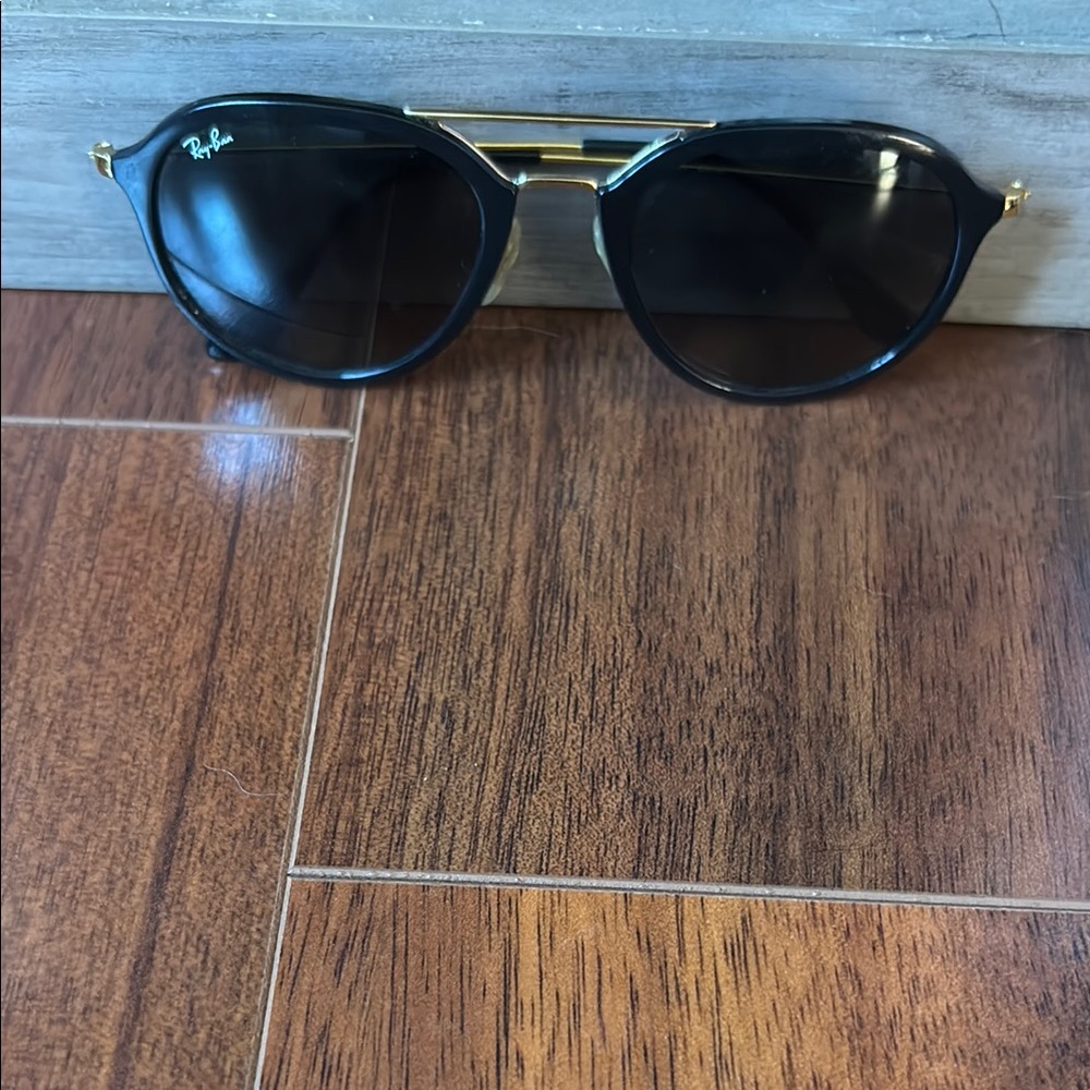 Ray-Ban Classic Black and Gold Sunglasses